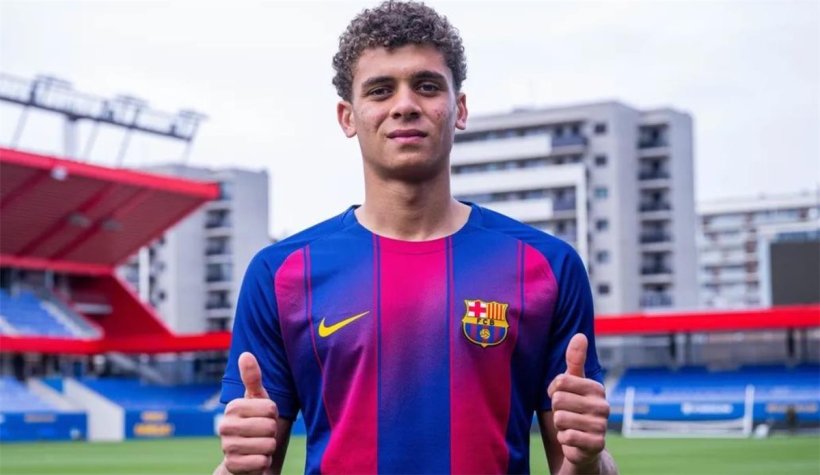 حمزة عبد الكريم يحتفل بظهوره الأول مع برشلونة للشباب وتسجيل أول أهدافه