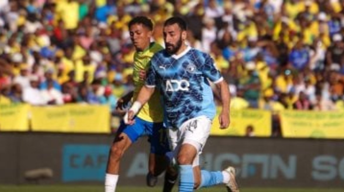 استبعاد مهند لاشين من مباراة بيراميدز والبنك الأهلي وأسباب هذا القرار وتأثيره على الفريق في الجولة القادمة