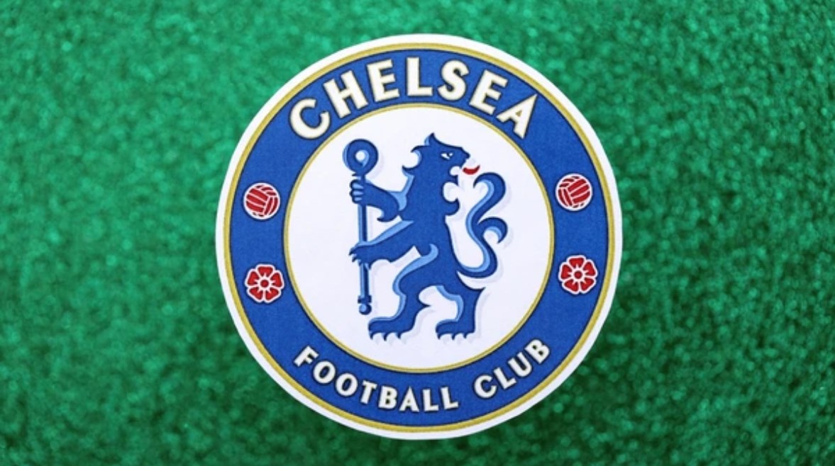البريميرليج يفرض غرامة قياسية على تشيلسي ويعلن عن حظر تعاقدات نتيجة أفعال أبراموفيتش المثير للجدل