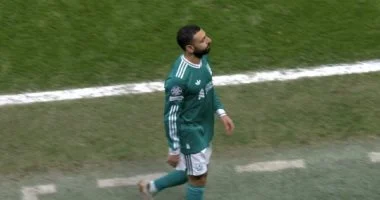 جماهير ليفربول تعبر عن استيائها من استبدال محمد صلاح المبكر خلال مواجهة جالاتا سراي في اللقاء الودي