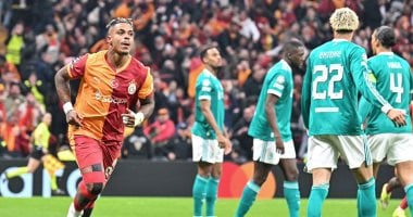 محمد صلاح يشارك في 60 دقيقة خلال خسارة ليفربول أمام جالاتا سراي في مباراة مثيرة تابع تفاصيل اللقاء بالكامل